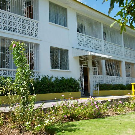 Adulo Apartments Bridgetown Exterior photo