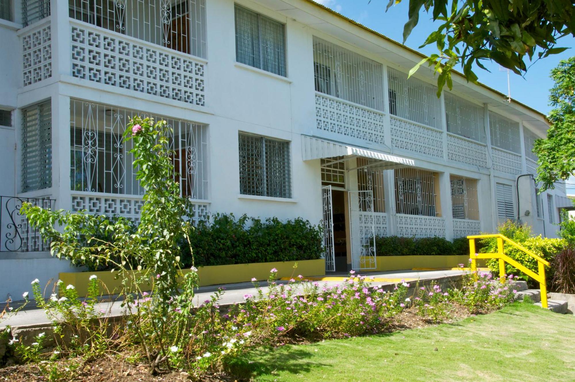 Adulo Apartments Bridgetown Exterior photo